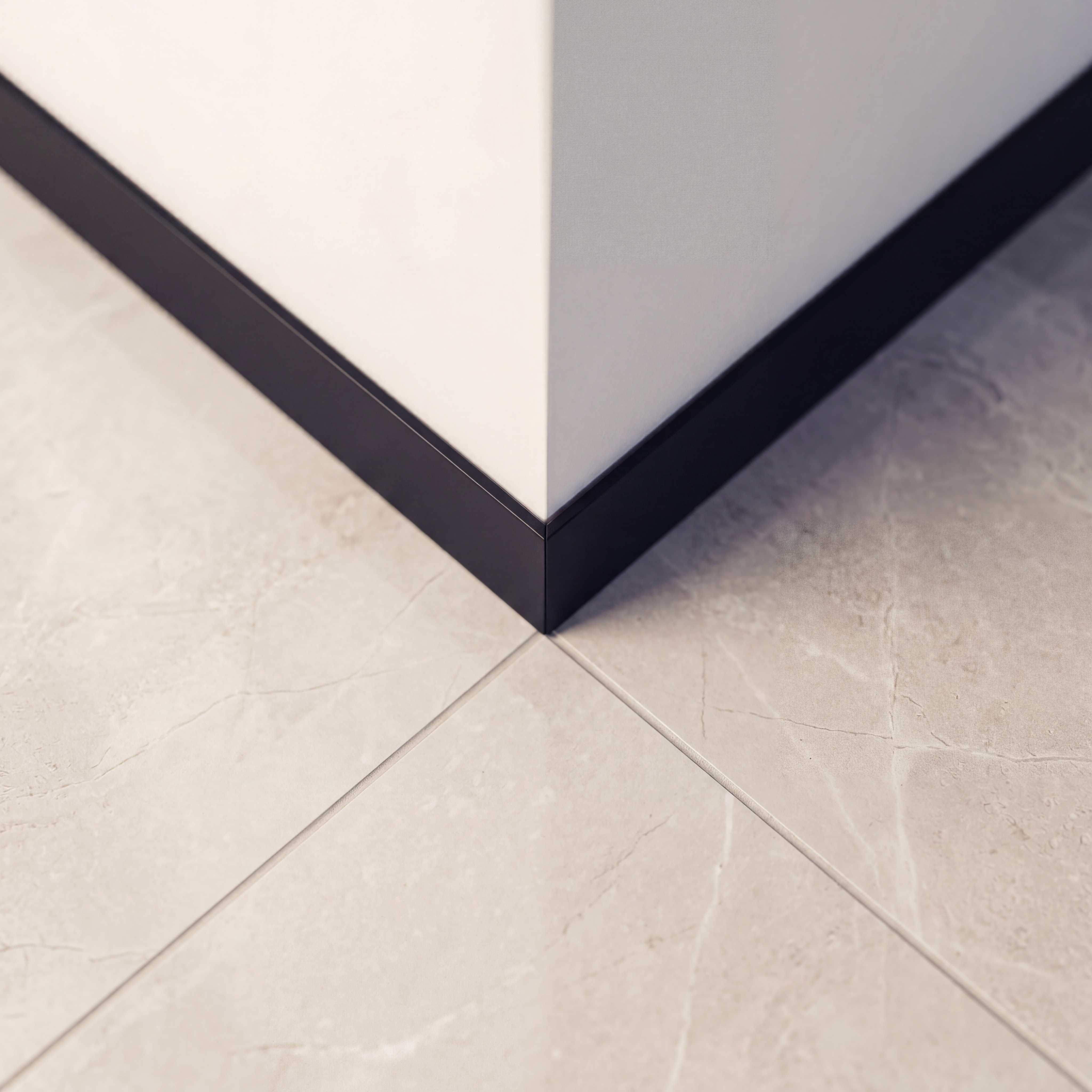 LINEA CZARNY na gresie wielkoformatowym